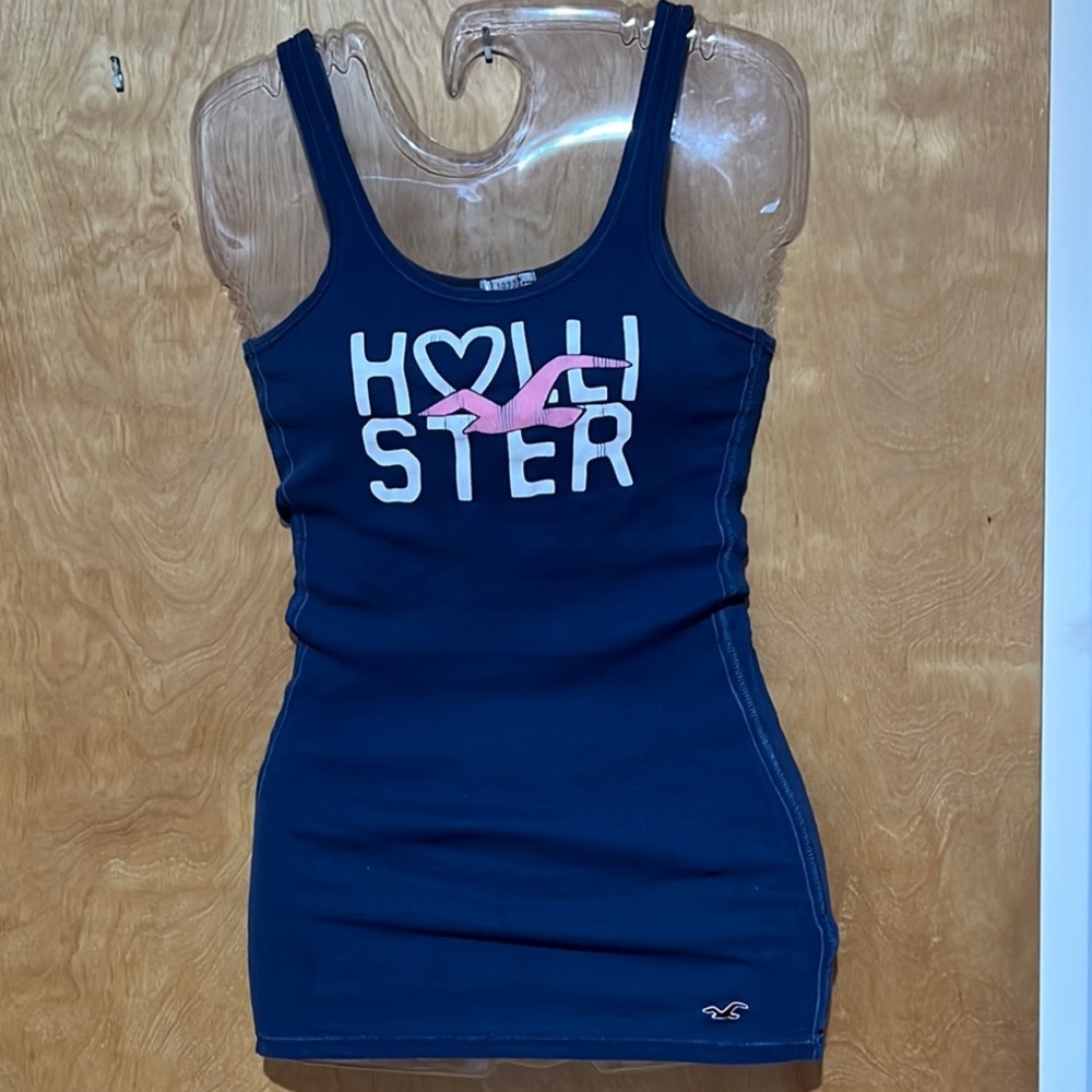 Juniors Hollister Dark Blue Tank with Pink Logo (Sz.M)